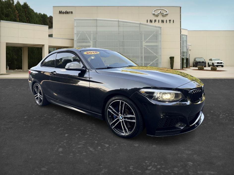 Used 2018 Black Sapphire Metallic BMW M240i image 3
