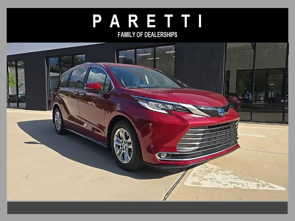 2025 Toyota Sienna Limited