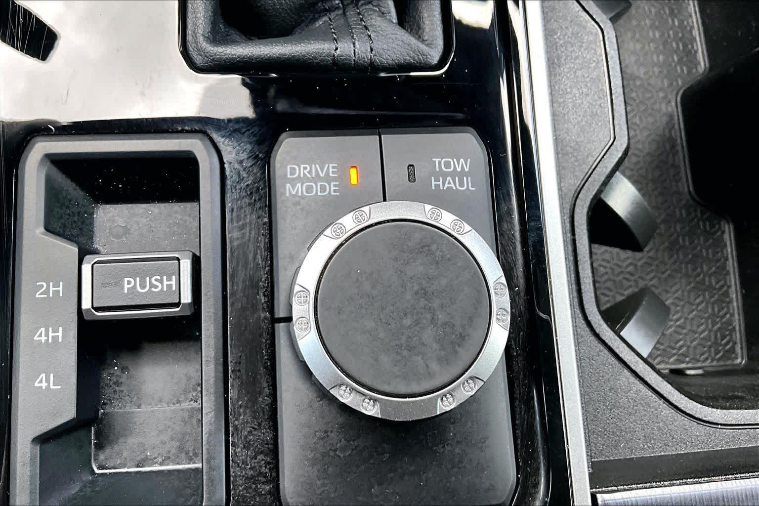 Used 2025 Wind Chill Pearl Toyota Platinum Hybrid image 36