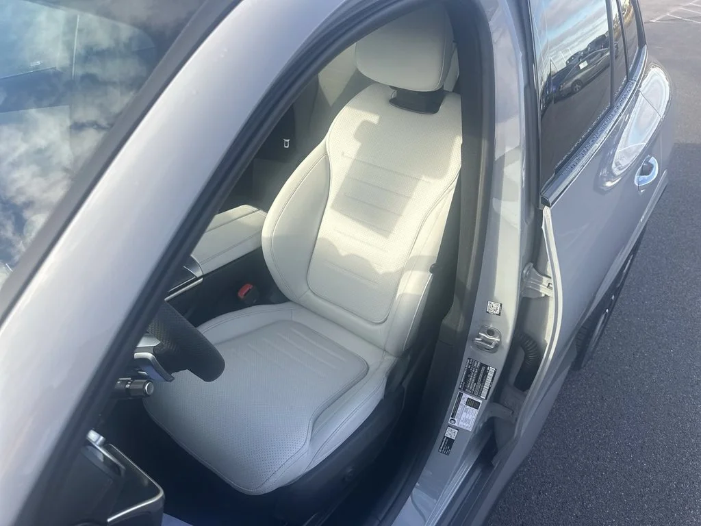 Used 2026  Mercedes-Benz GLC 300 image 17
