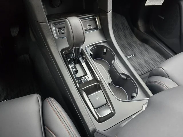 New 2026 CRYSTAL WHITE PEARL Subaru Limited Bronze Edition 7-Passenger image 48