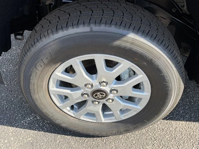 New 2026  Toyota SR5 image 5