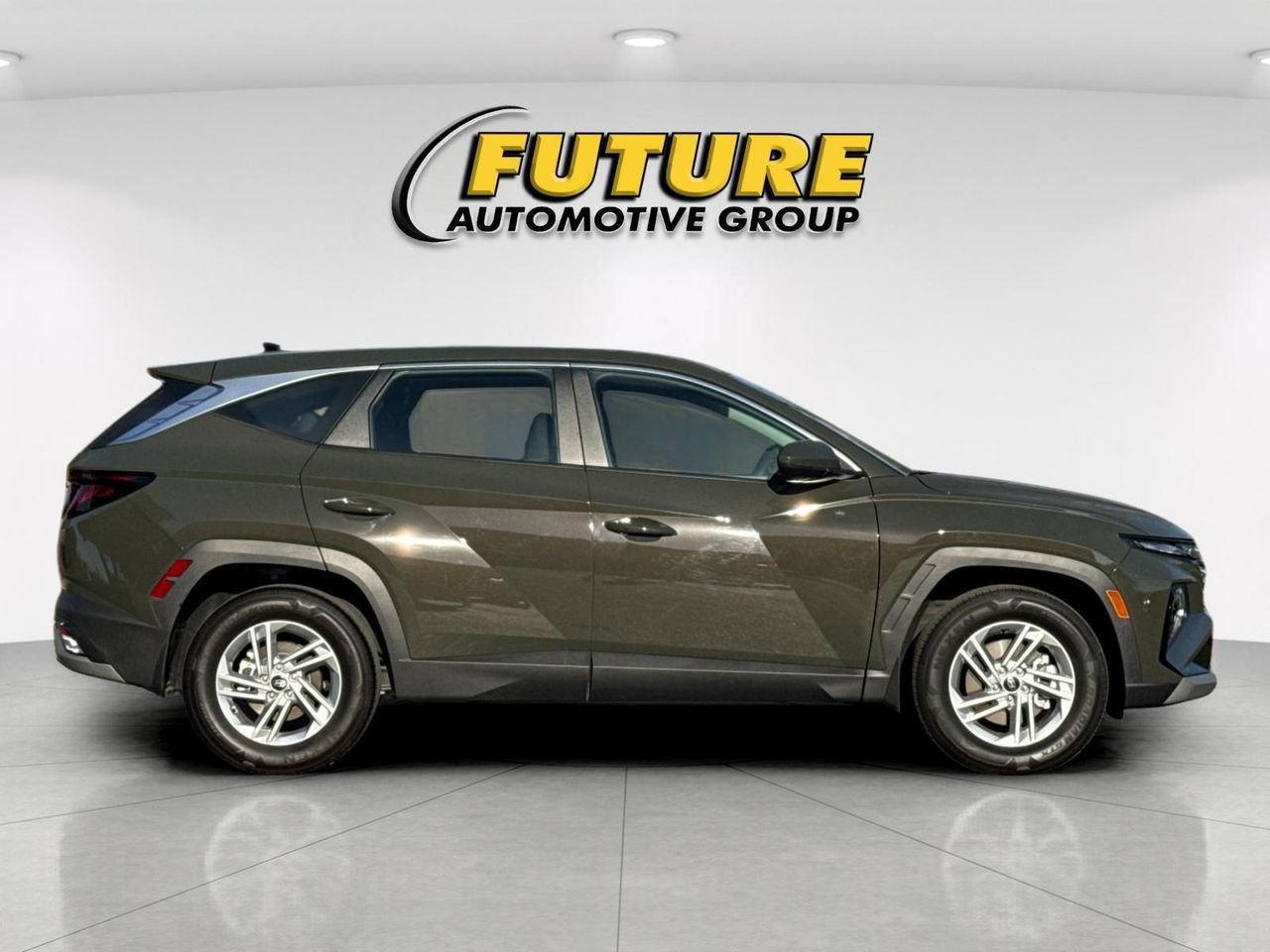 New 2026 Green Hyundai SE FWD image 2