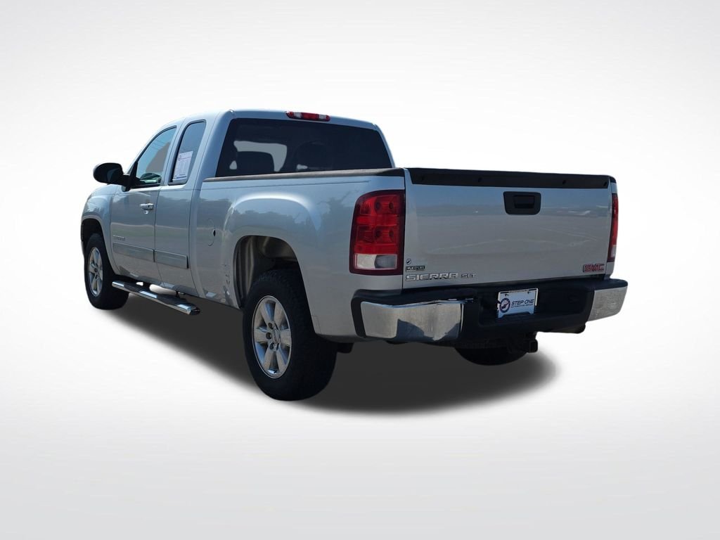 Used 2011 Silver GMC SLT image 4