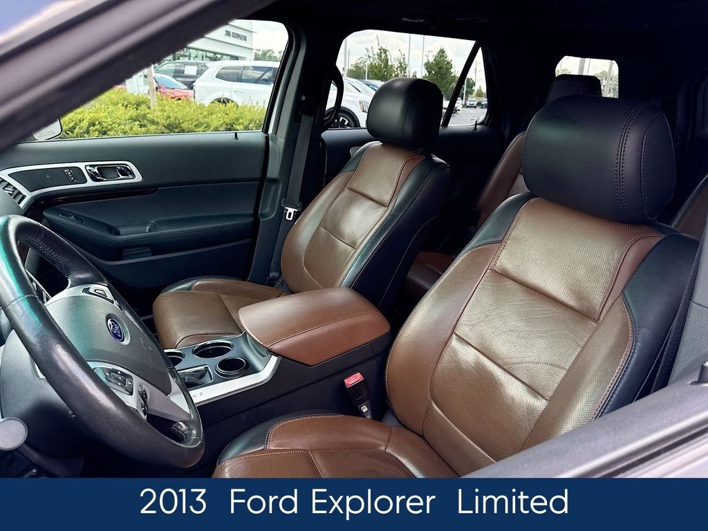 Used 2013 White Ford Limited image 8