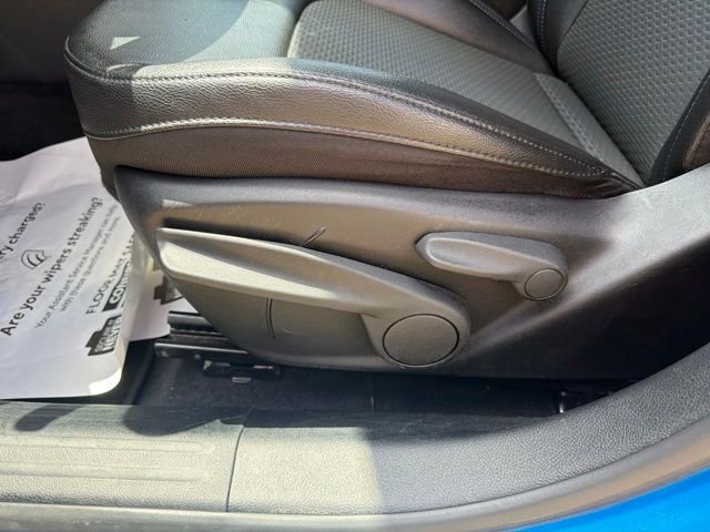 Used 2024 Blue Jeep Latitude image 27