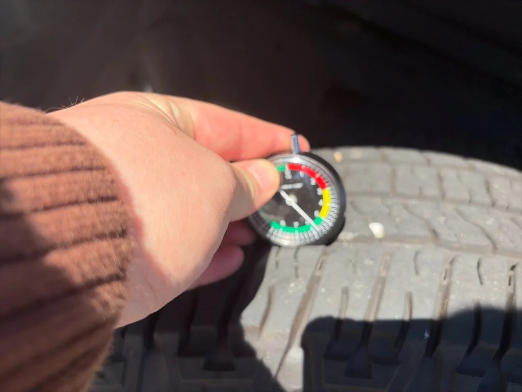Used 2022 White Jeep Overland image 35