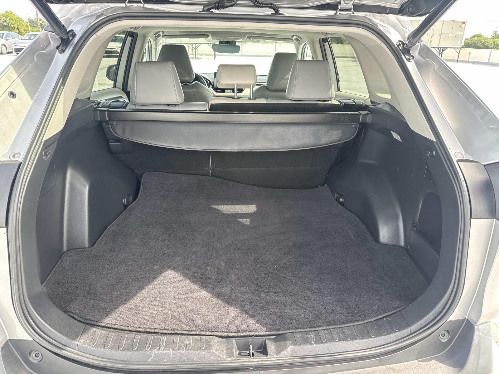 Used 2021 Silver Sky Metallic Toyota XLE Premium image 8