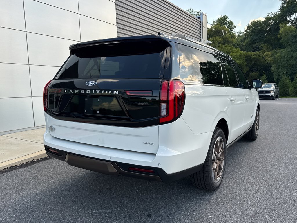 New 2027 Star White Metallic Tri-Coat Ford King Ranch image 19