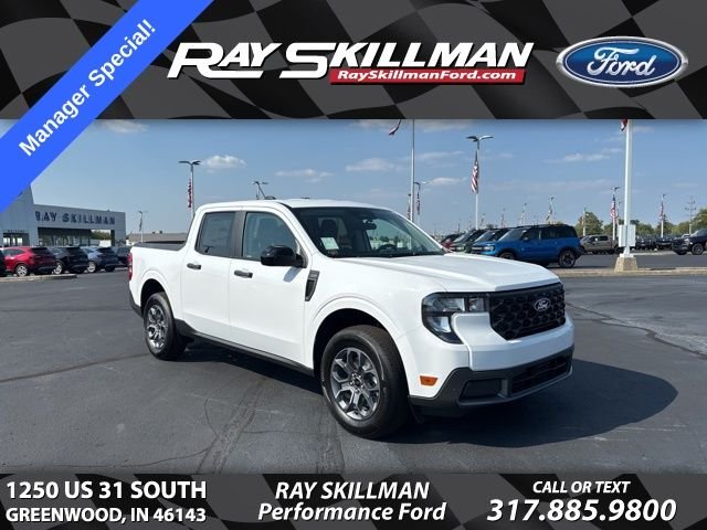 New 2025 Oxford White Ford XLT image 1