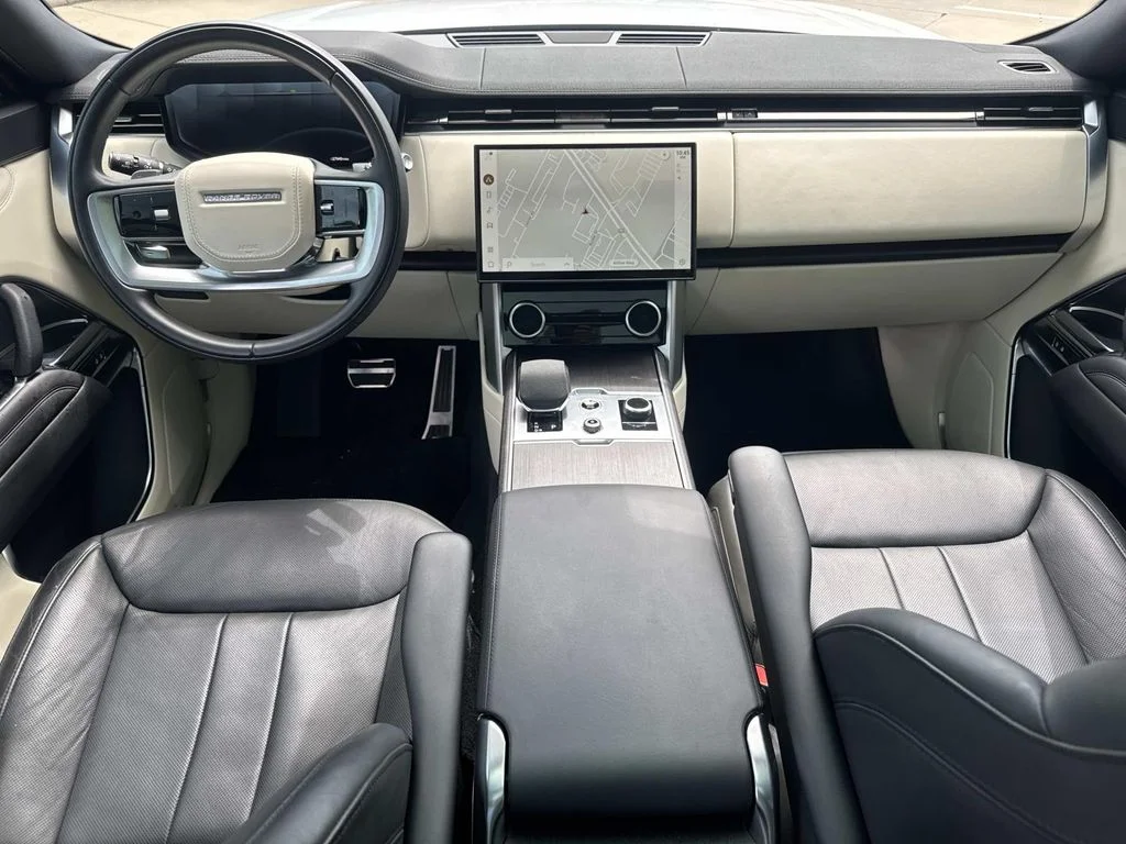 Certified Used 2023 White Land Rover SE image 15