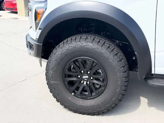New 2026 White Ford Raptor image 5