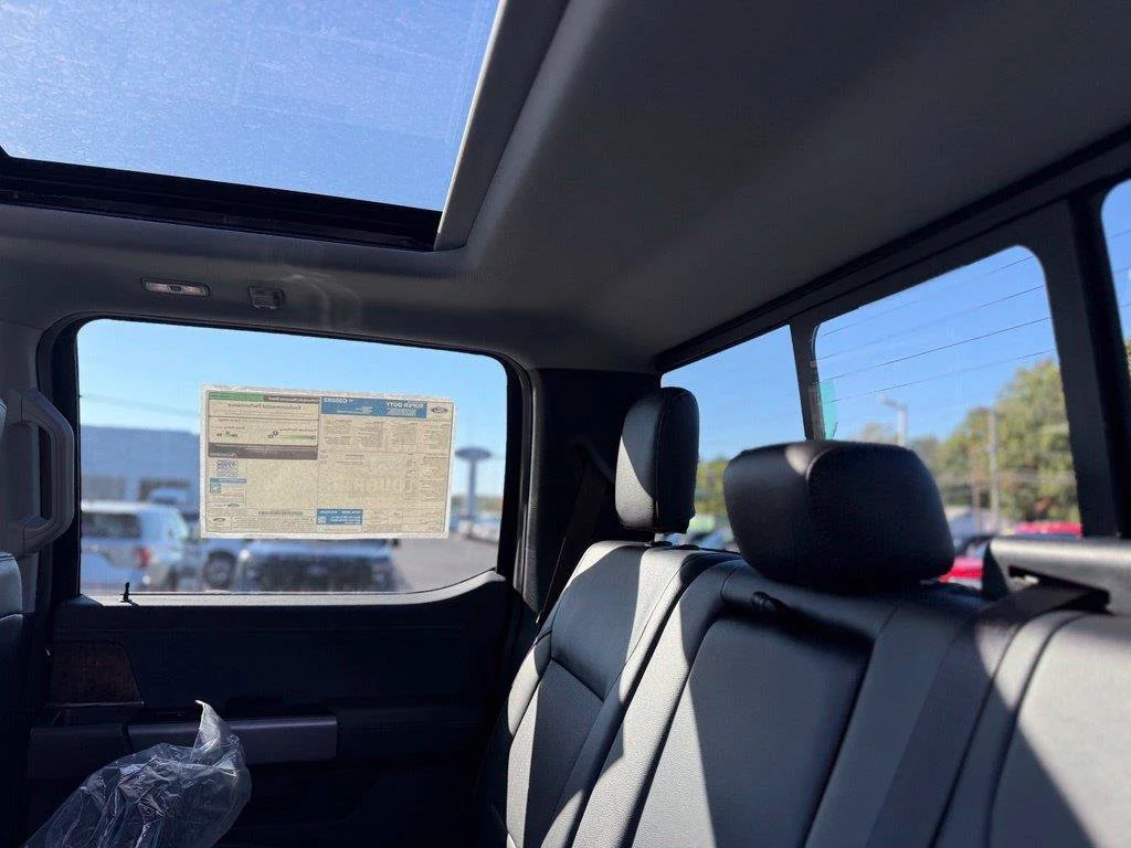 New 2027 Agate Black Metallic Ford F-250® Lariat® image 28
