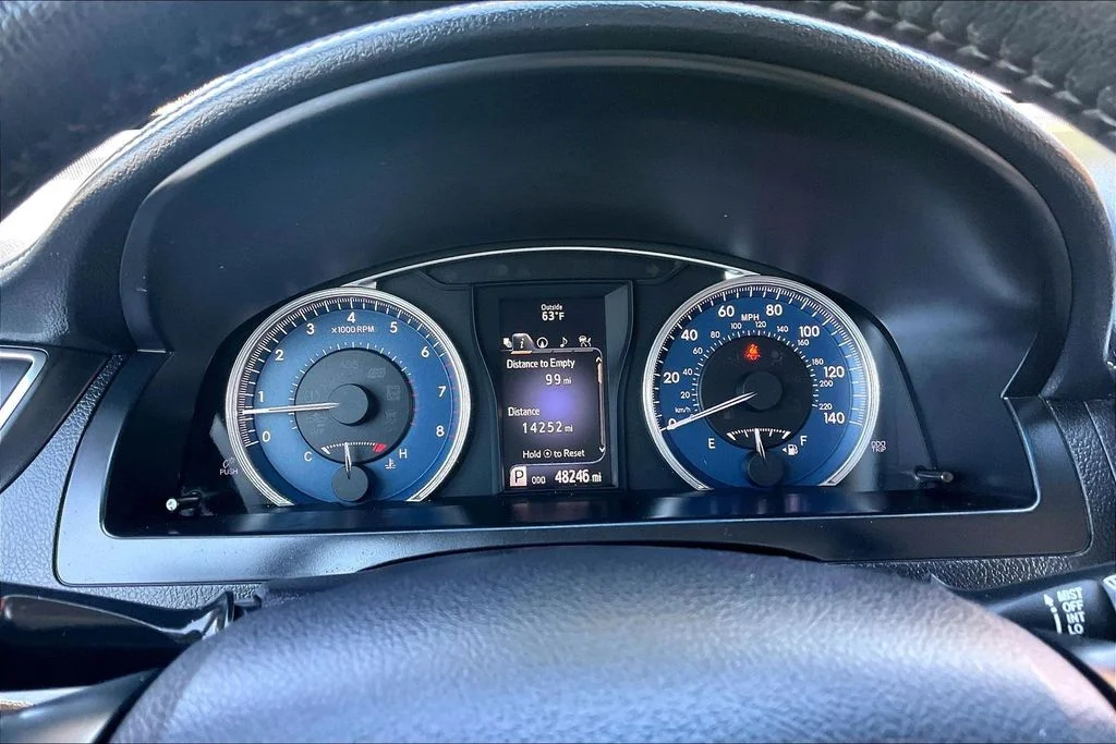 Used 2016 Black Toyota XLE image 20