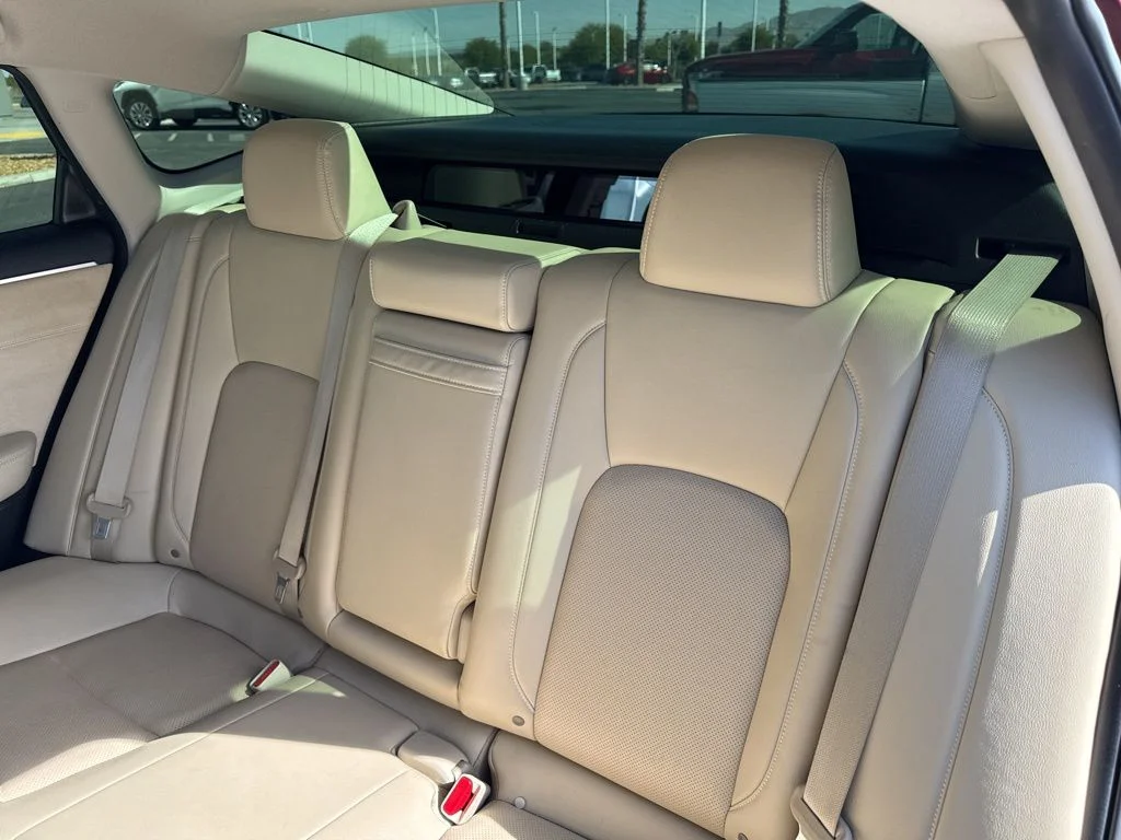 Used 2020  Honda Touring image 18