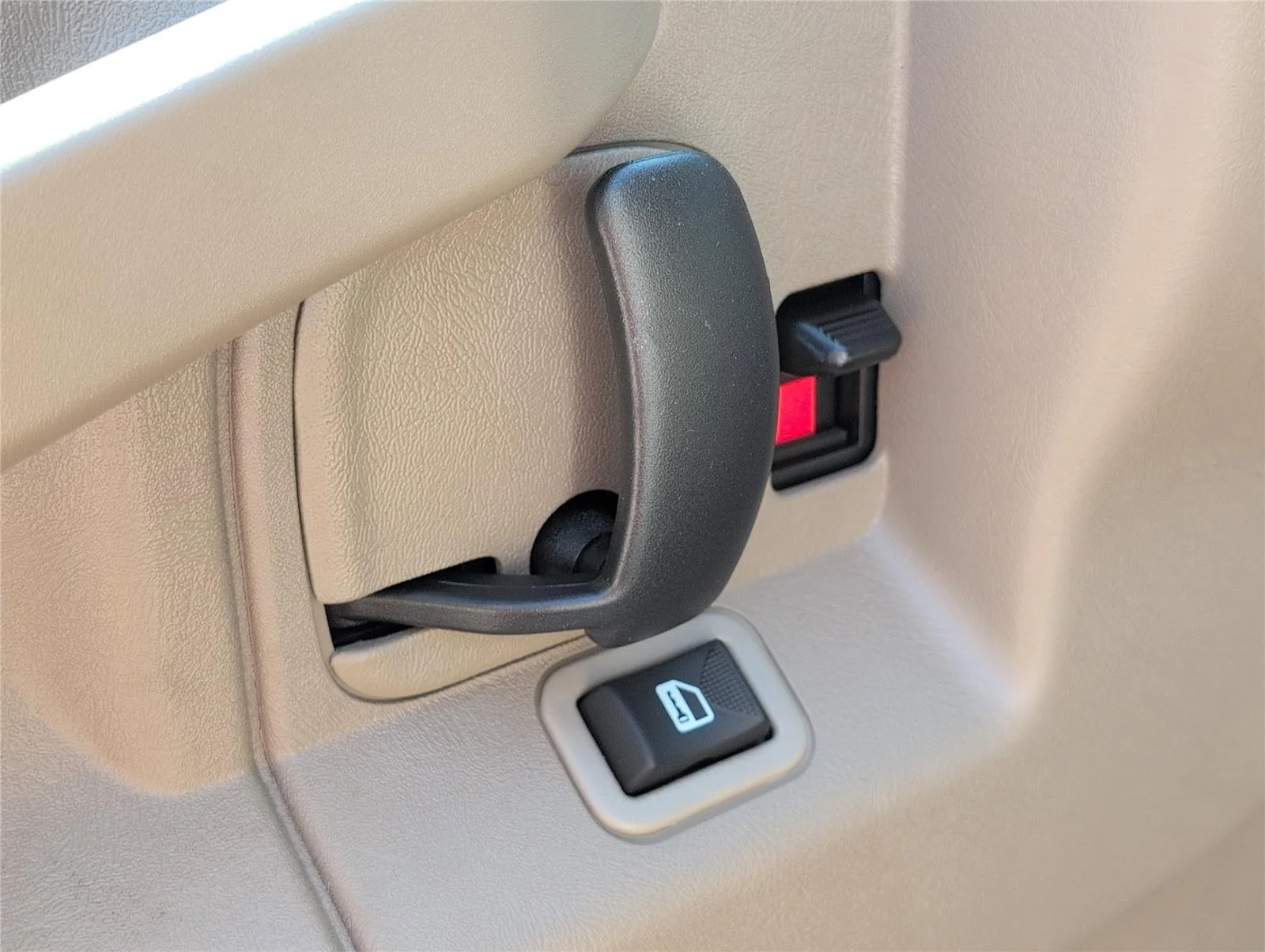 2026 Chevrolet Express Cargo Work Van - Photo 14