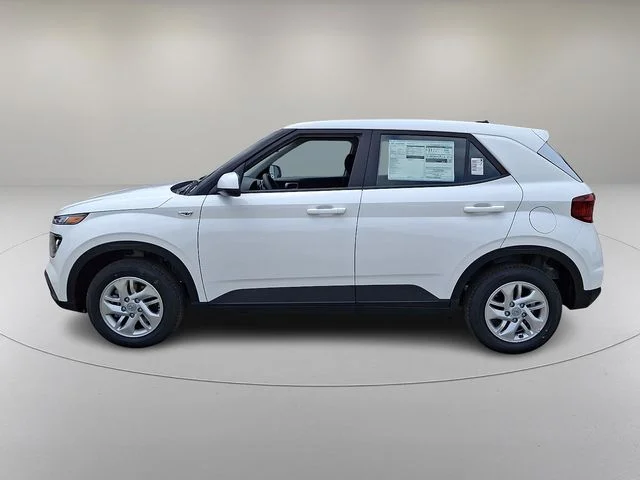 New 2026 White Hyundai SE image 4