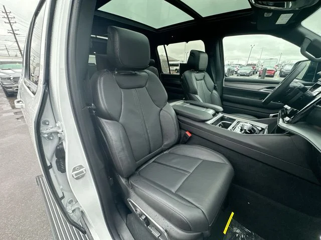 New 2026 Bright White Clearcoat Jeep Limited Reserve image 28
