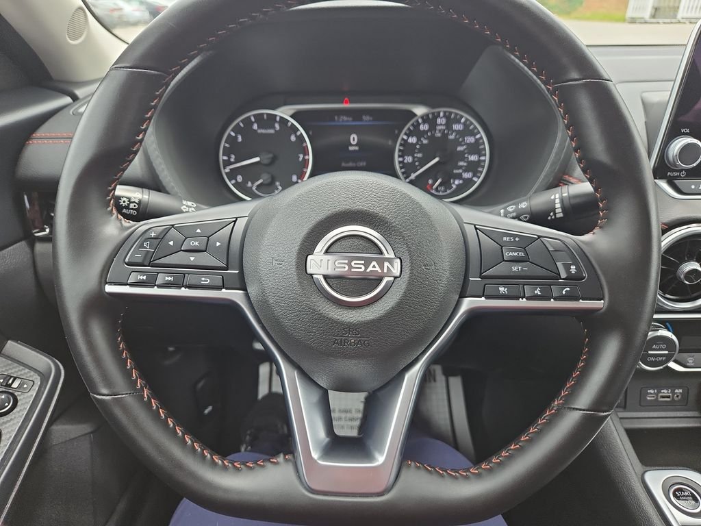 Used 2025 Electric Blue Metallic Nissan SR image 15