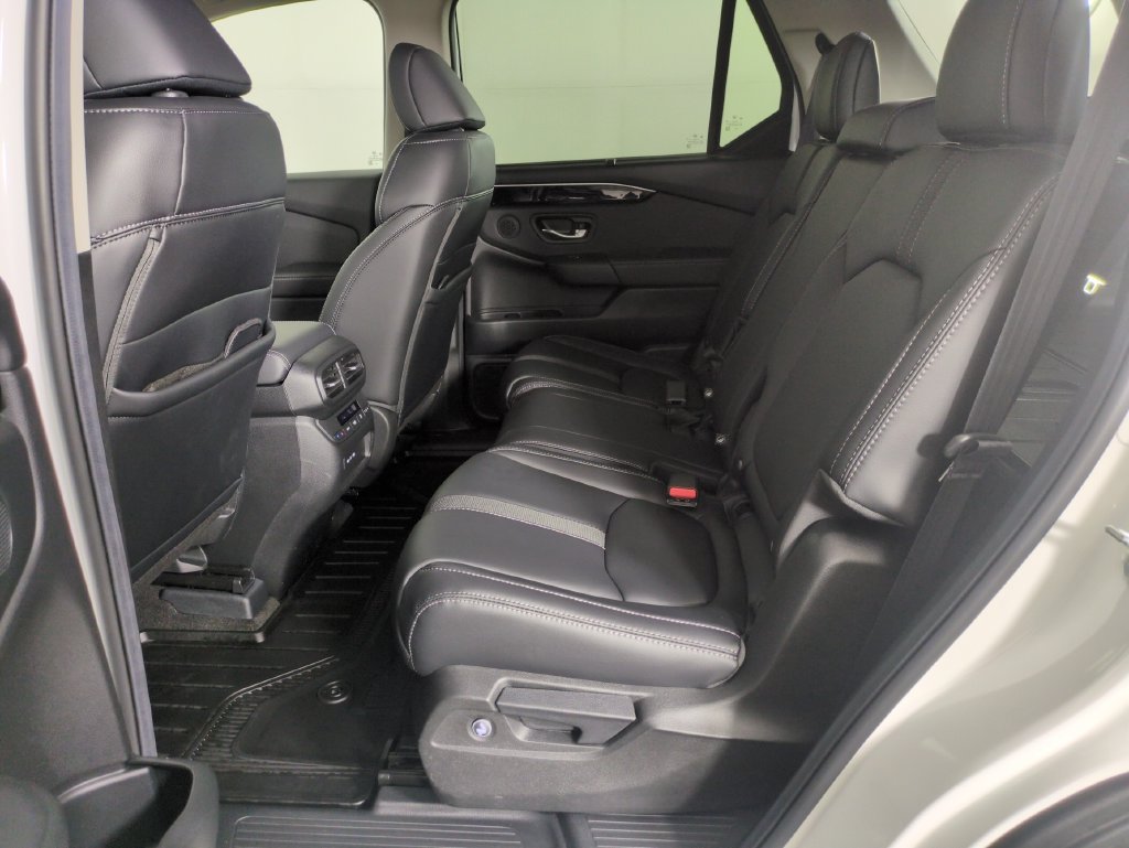 2025 Honda Pilot EX-L - Photo 31