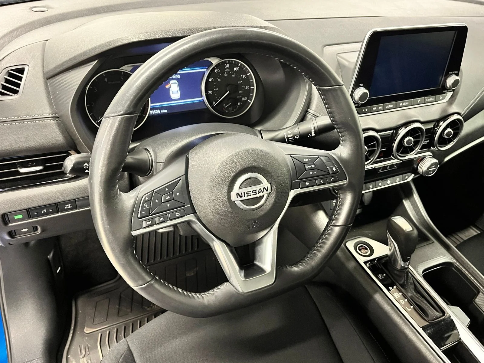 Used 2023 Blue Nissan SV image 16
