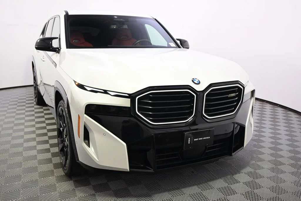 2023 BMW XM Base - Photo 9