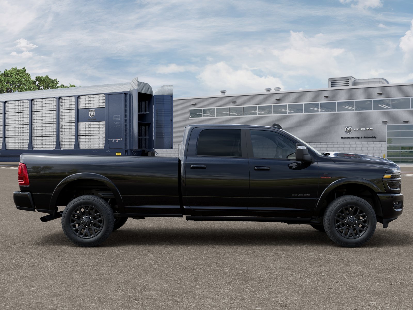 New 2026 Diamond Black Crystal Pearl-Coat Exterior Paint RAM Limited image 12