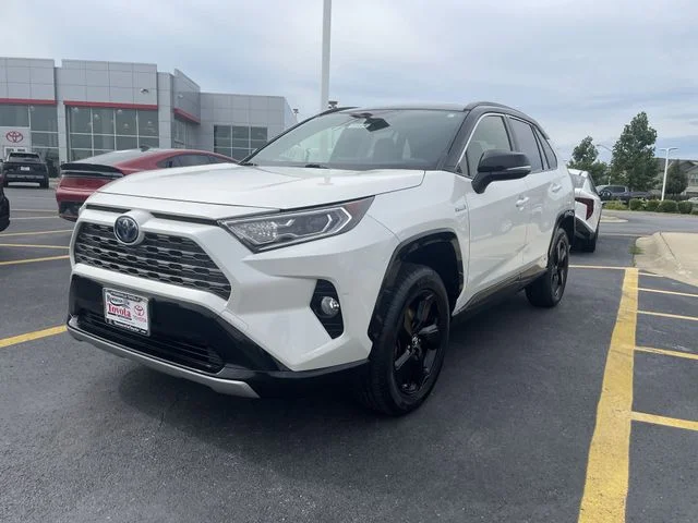 2019 Toyota RAV4 XSE - Photo 12