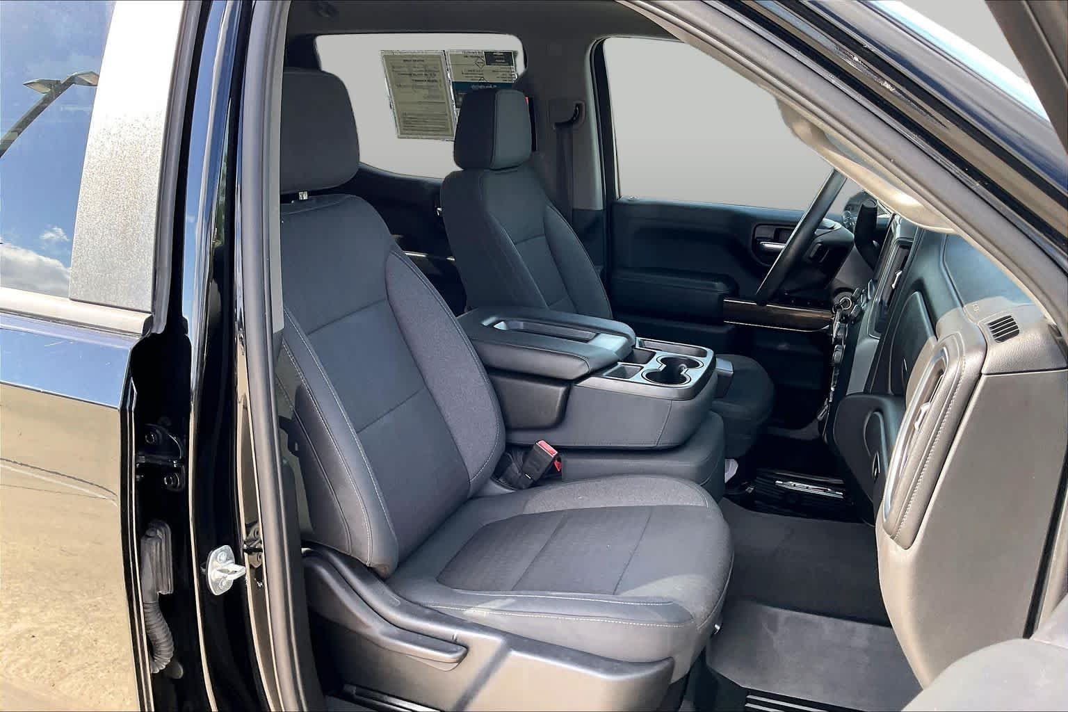 Used 2020 Black Chevrolet LT image 8