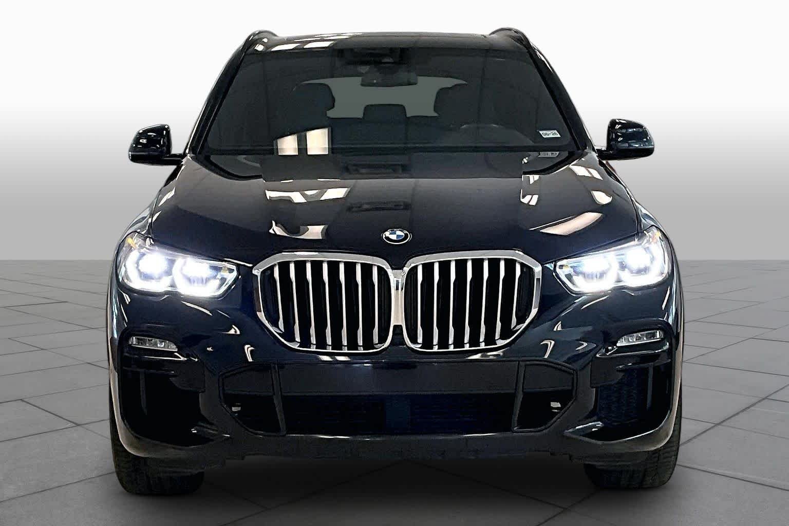 Used 2019 Carbon Black Metallic BMW xDrive50i image 3