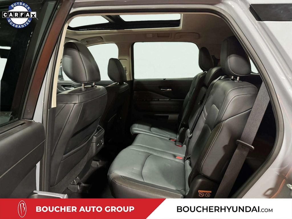 Used 2022 Gray Nissan SL image 25