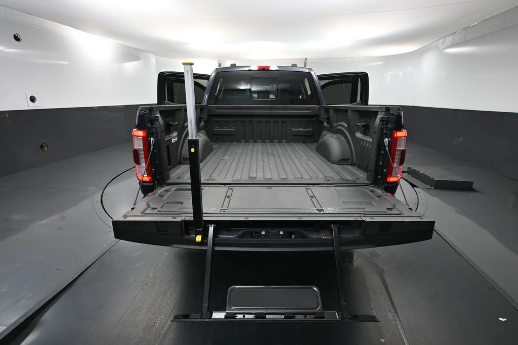 Used 2021 Blue Ford Lariat image 36