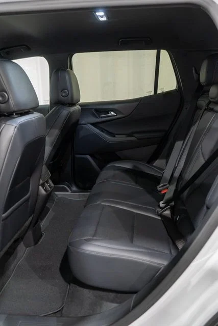New 2027 Summit White Chevrolet LT image 10