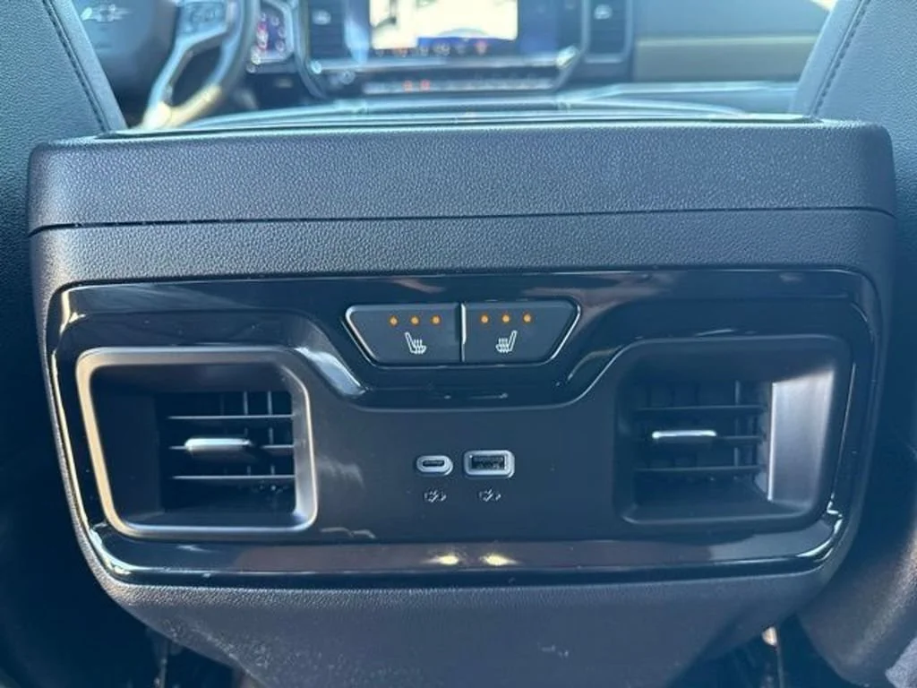 2025 Chevrolet Silverado 1500 ZR2 - Photo 32