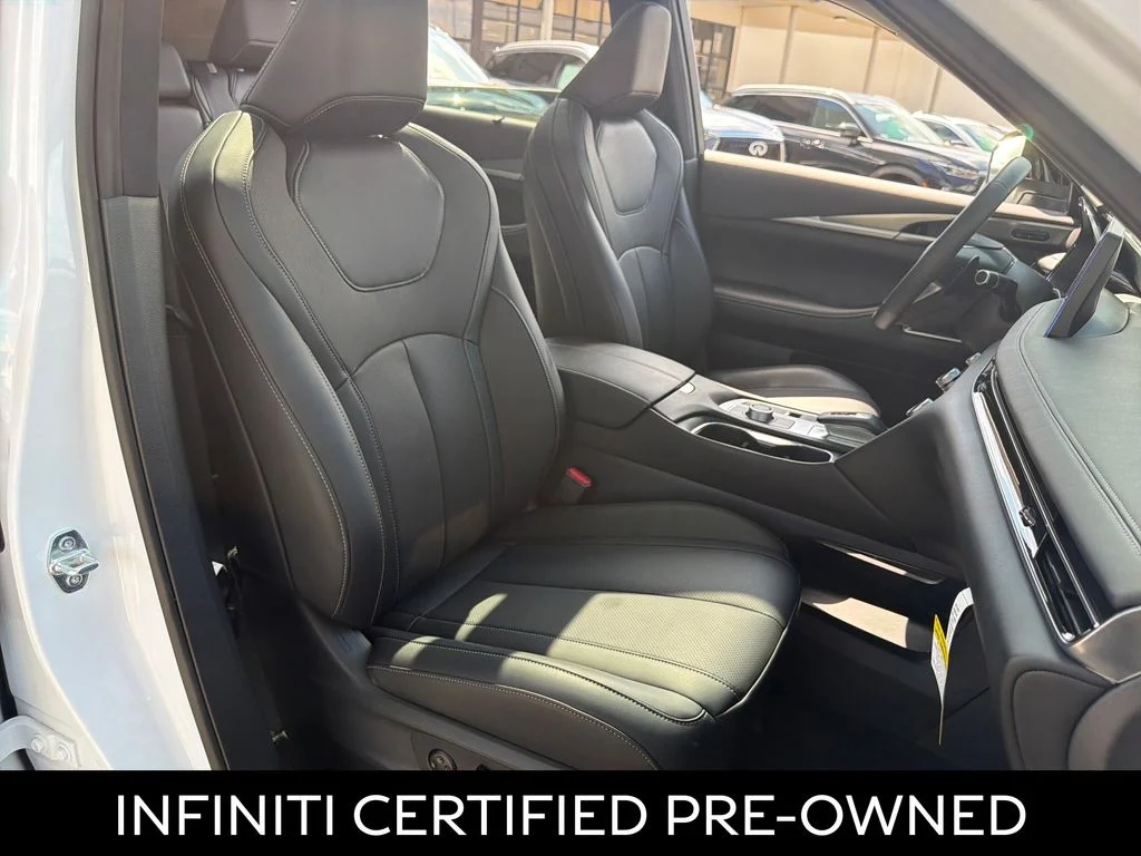 Certified Used 2026 Radiant White INFINITI LUXE image 39