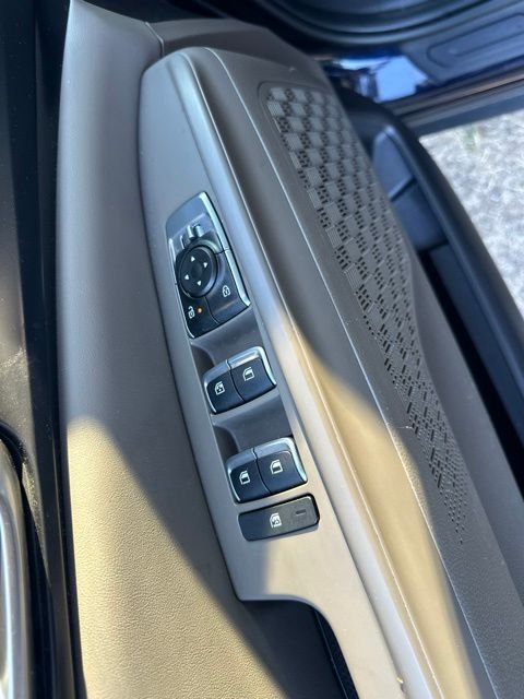 Used 2026 Blue Kia LXS image 11