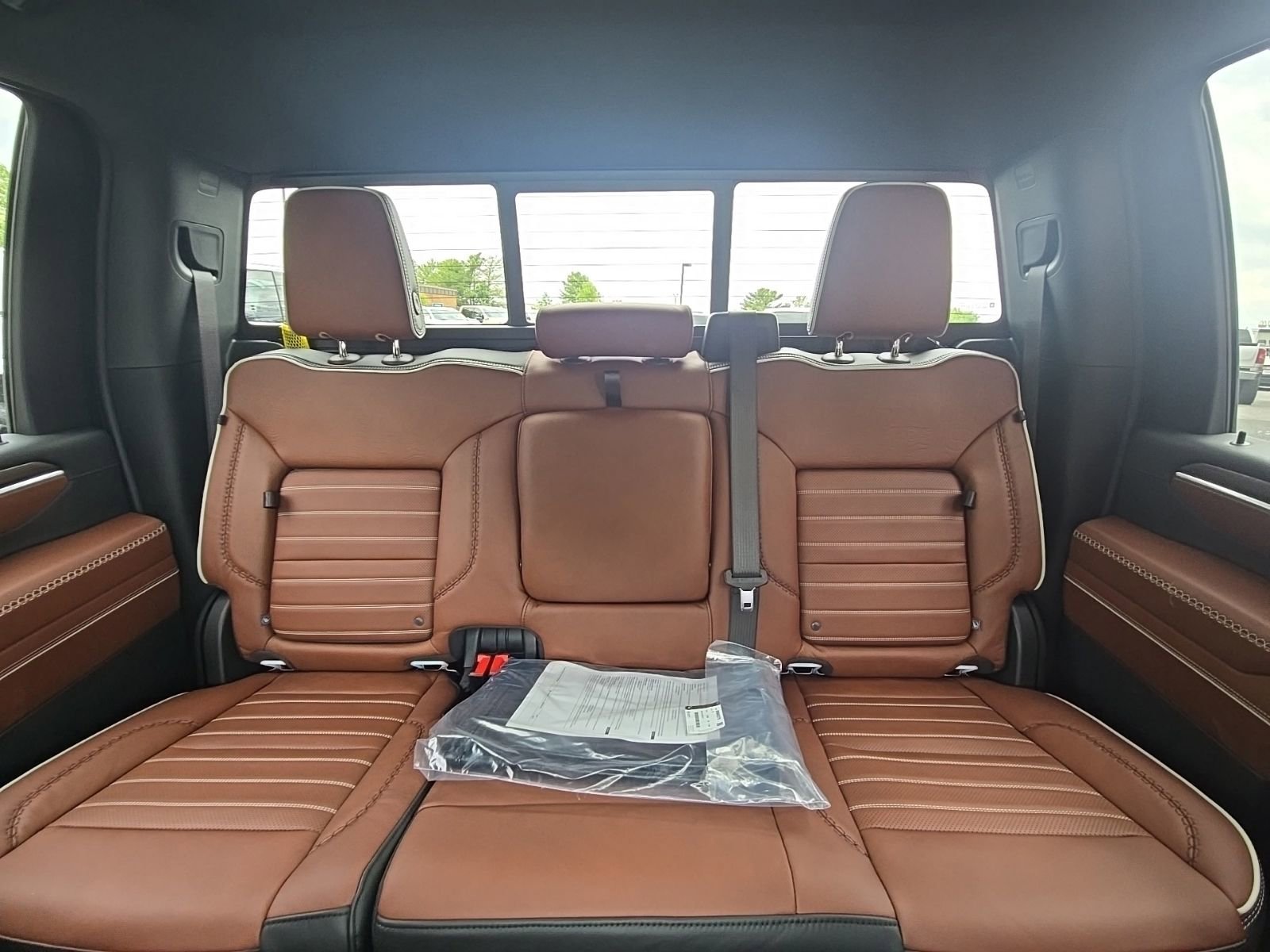 New 2026 Glacier White Tricoat GMC Denali Ultimate image 36