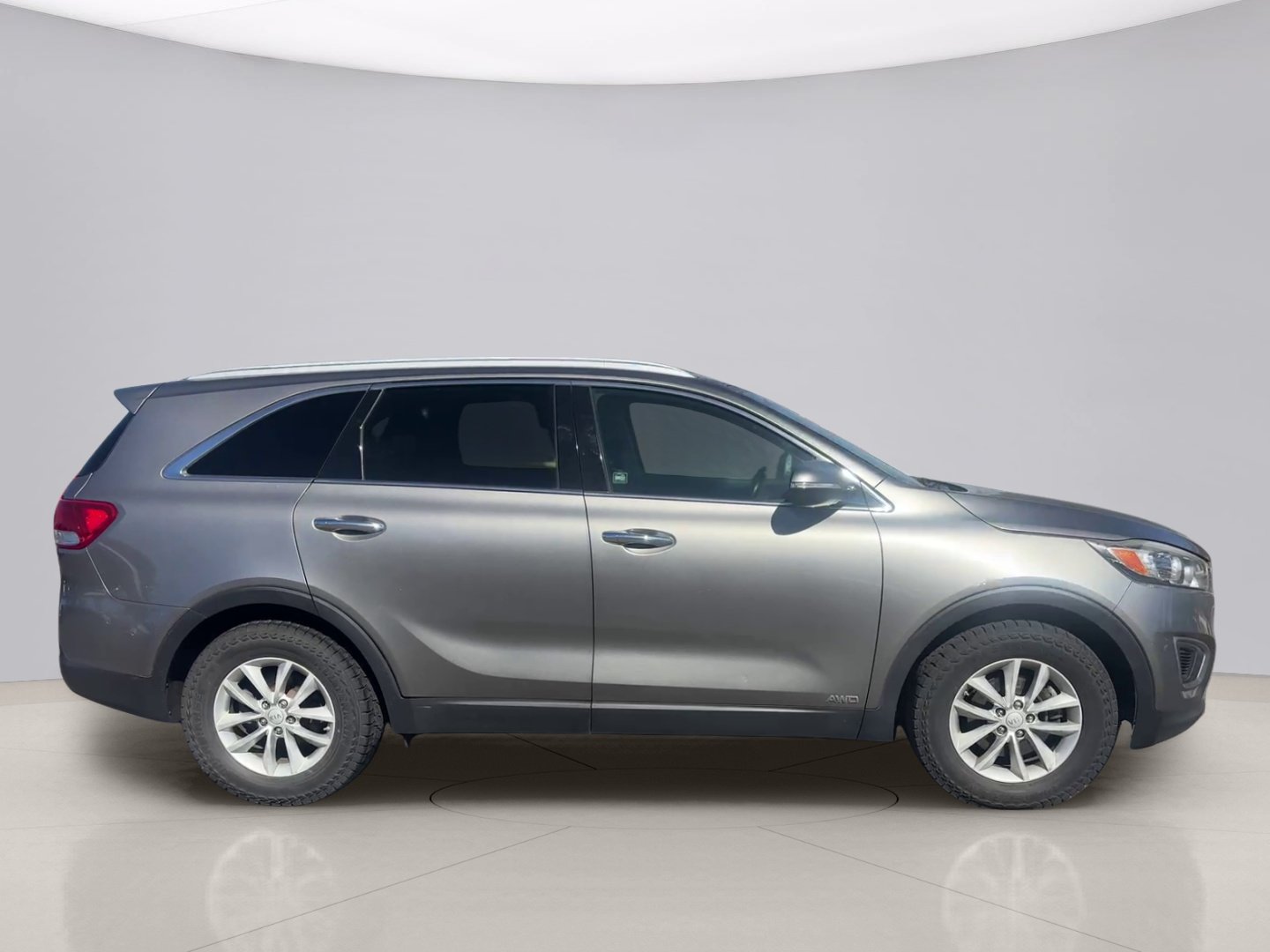 Used 2016 Grey Kia LX image 6