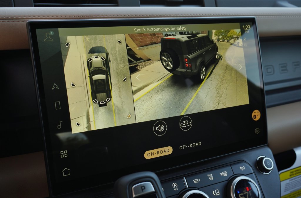 New 2026 Woolstone Green Land Rover X-Dynamic SE image 23