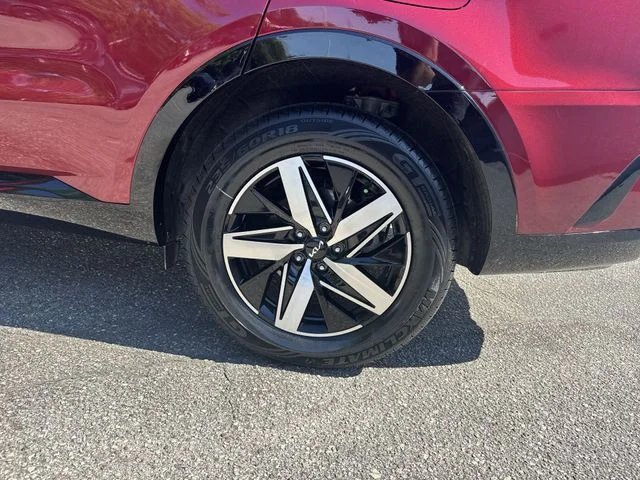 Used 2022 Red Kia S image 34