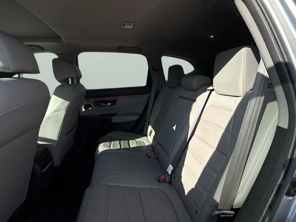 Used 2017 Silver Honda Touring image 27
