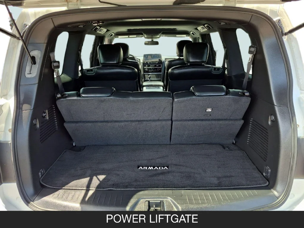 Used 2023 White Nissan SL image 25