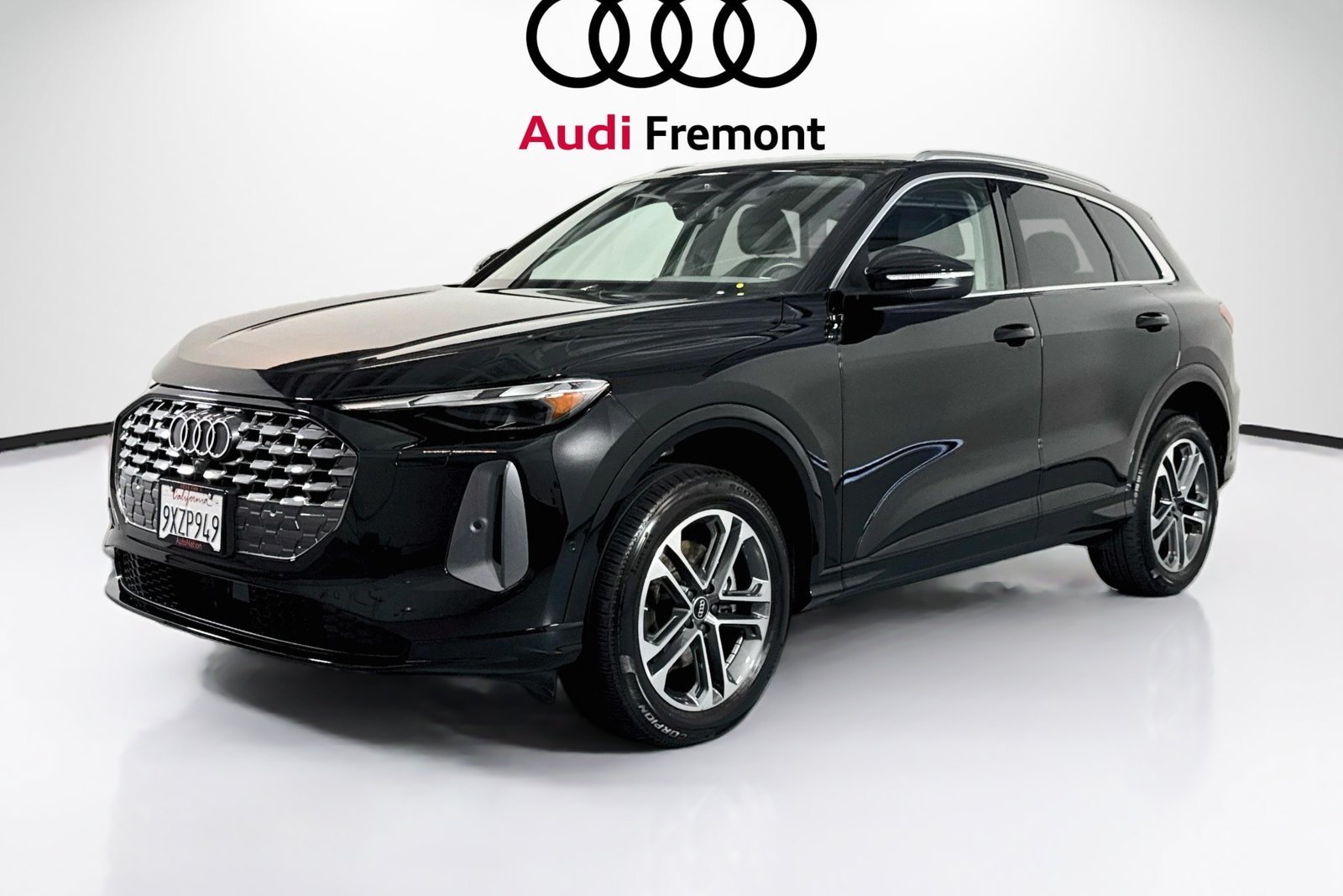 Used 2025 Mythos Black Metallic Audi Premium image 3