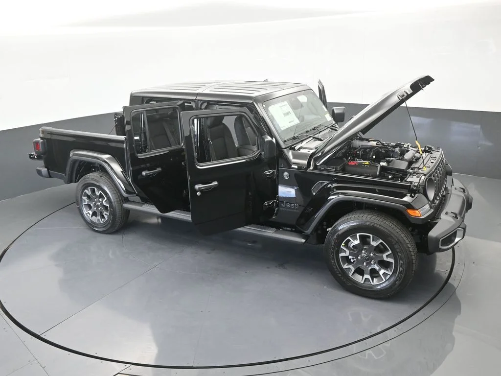 New 2026 Black Clear-Coat Exterior Paint Jeep Sahara image 65
