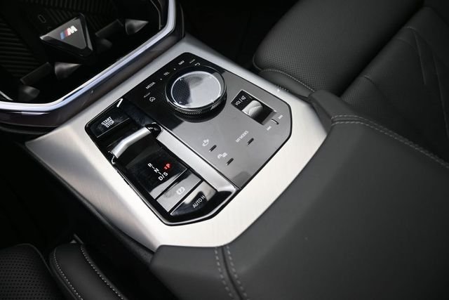 Used 2025 White BMW M50 xDrive image 9