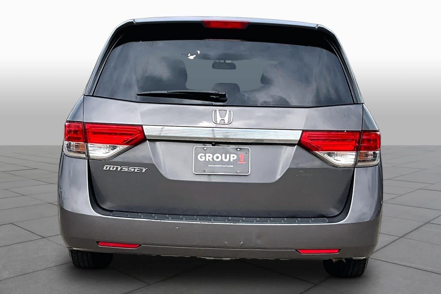 Used 2015 Modern Steel Metallic Honda EX image 4