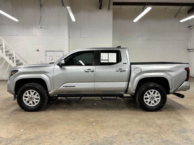 Certified Used 2025 CELESTIAL SILVER Toyota  image 4