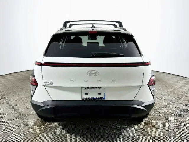 New 2027 White Hyundai SEL Sport image 4