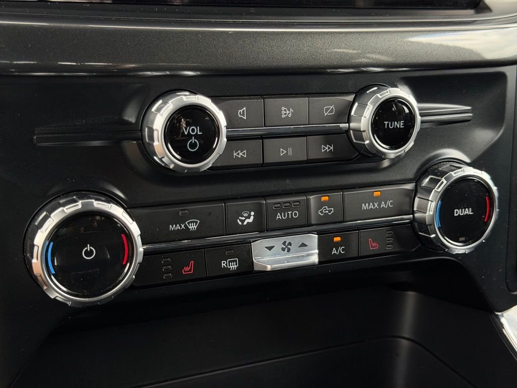 Used 2023 White Ford XLT image 37