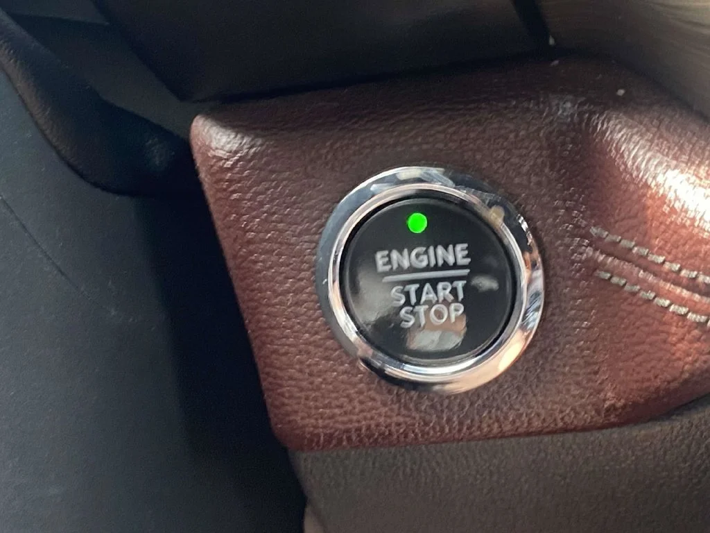 Used 2022 White Ford Limited image 25